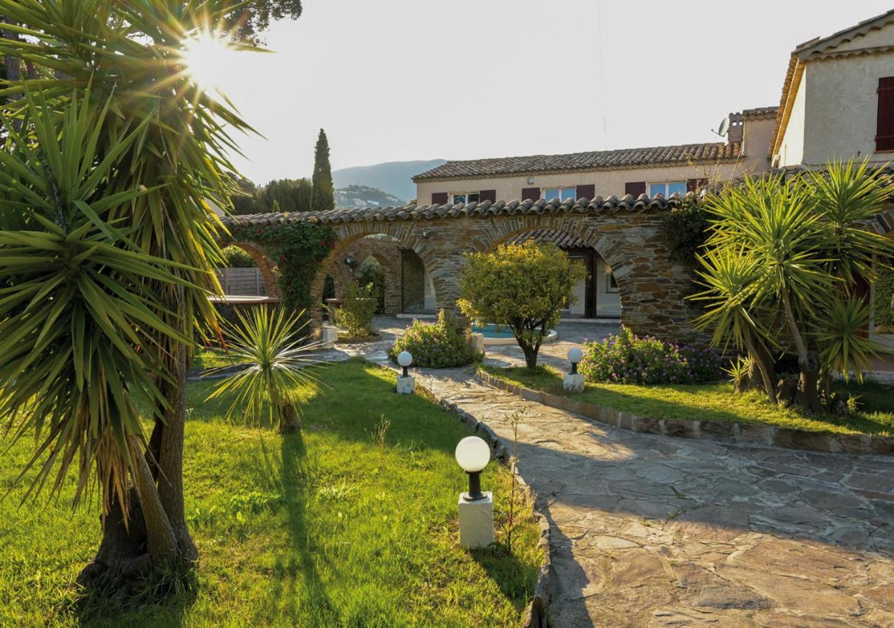 Residence La Menado Cavalaire-sur-Mer Exterior photo